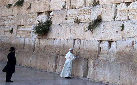 Is Jerusalem's Western Wall falling down? | The Times of Israel