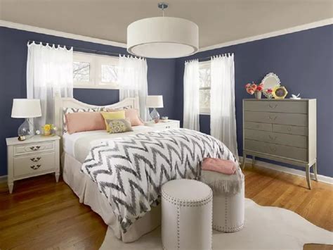 10 Gorgeous, Relaxing Bedrooms in 2021 | Bedroom color schemes, Yellow bedroom decor, Blue ...