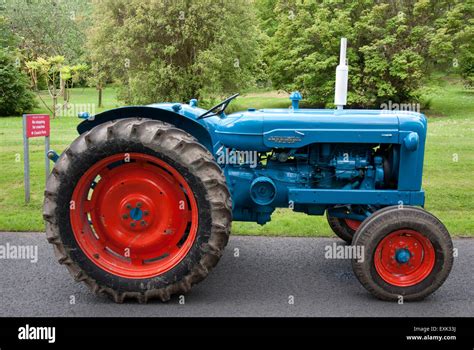 1958 Blue & Red Fordson Major Farm Tractor Stock Photo - Alamy