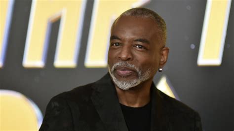 LeVar Burton will receive Lifetime Achievement Award at 2022 Emmys