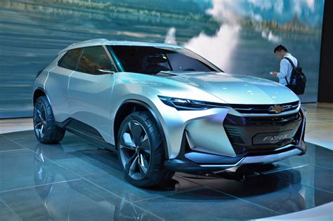 Chevrolet FNR-X plug-in hybrid crossover concept debuts in Shanghai: live photos