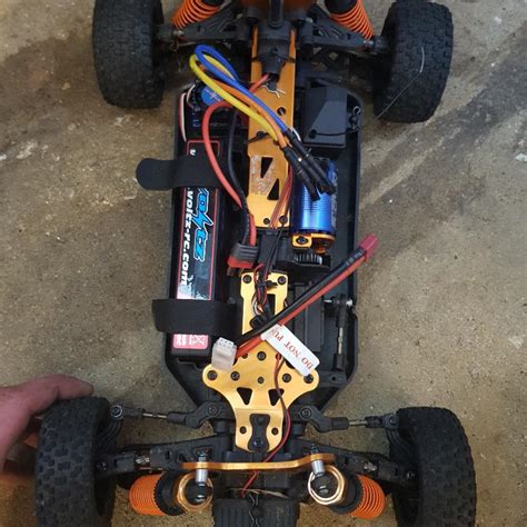 electric brushless rc car in NN15 Kettering for £100.00 for sale | Shpock