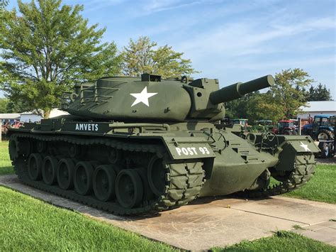 prototype tank featuring an early turret design for the short 152mm gun, later used on the m60 ...