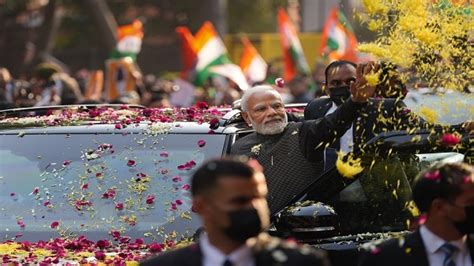 Massive rally of BJP workers greets PM Modi at grand roadshow in Delhi ahead of party meet