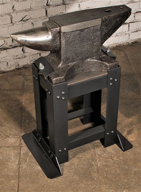 Stable and Secure: Why Metal Anvil Stand is a Must-Have Tool | Western Knife Reviews