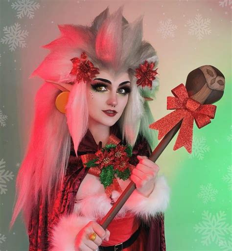 Christmas Eda Cosplay!! : TheOwlHouse | Cute cosplay, Cosplay, Owl house