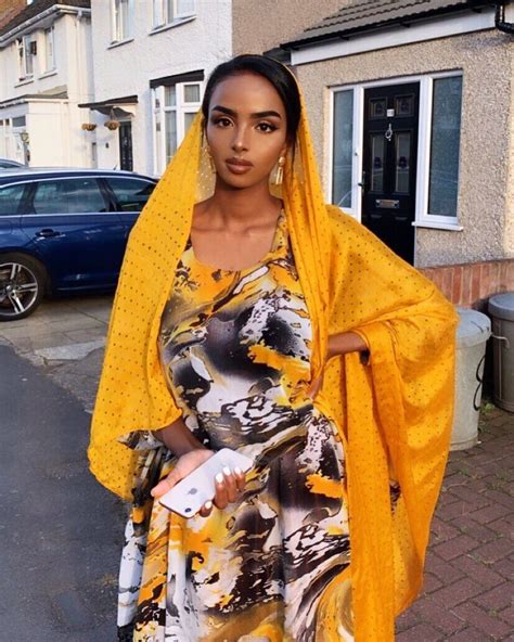 Traditional Somali Attire 🇸🇴 | Somali clothes, Somali clothing, Fashion