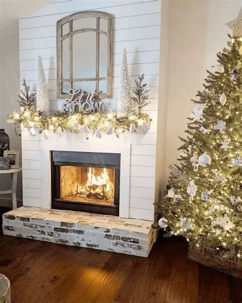 32 Stunning Fireplace Mantel Decor Ideas You Should Copy Now - HMDCRTN