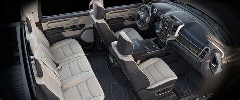 RAM 1500 Interior | RAM 1500 Specs | Gurnee Chrysler Jeep Dodge RAM