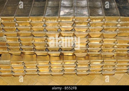 Stacks of gold bars Stock Photo - Alamy