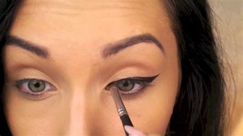 Perfect Winged Eyeliner Tutorial ♡ Cat Eye Liner. - YouTube