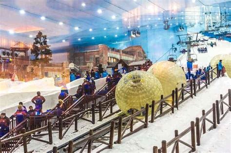 Ski Dubai – Skiing, Snow Boarding, Toboggan Rides and More