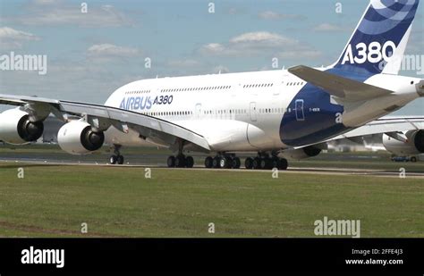 A380 airbus engine Stock Videos & Footage - HD and 4K Video Clips - Alamy