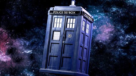 Doctor Who Will No Longer Use A Police Box For The TARDIS | GIANT FREAKIN ROBOT