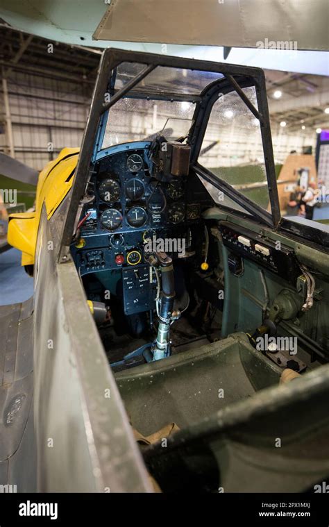 Messerschmitt Bf 109E-3 cockpit interior Stock Photo - Alamy