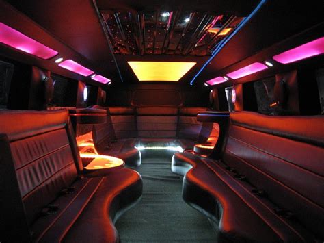 Hummer Limo Rentals Calgary / Best Limo Service / Grads Weddings Proms