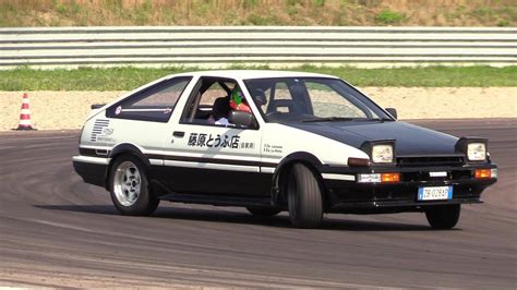 Toyota AE86 Sprinter Trueno - Drifting, pure sound & on board - YouTube