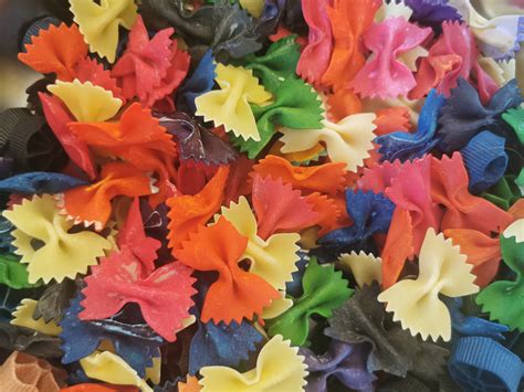 Coloured pasta butterflies or bows - Crafty Mum