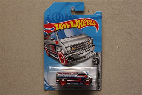 Hot Wheels 2019 Super Chromes Custom '77 Dodge Van (chrome)