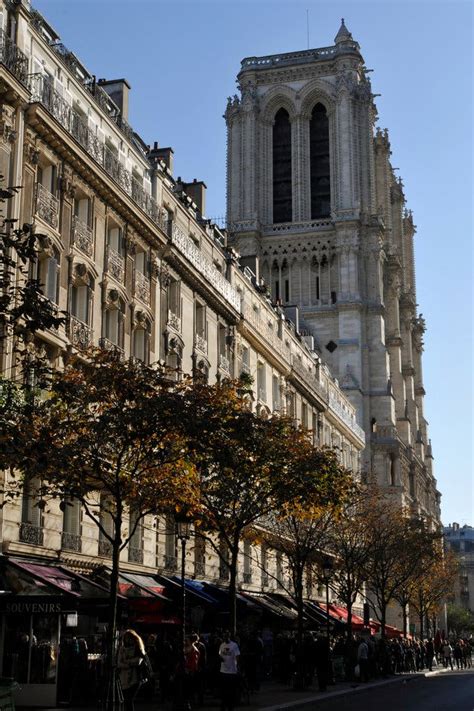 In Paris, Bells at Notre Dame Will Be Replaced - The New York Times