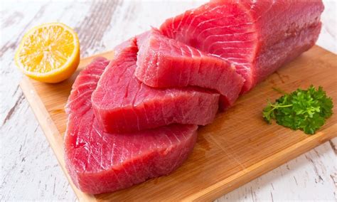 Yellowfin tuna steaks in the US may cause scombroid poisoning