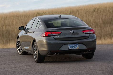 2020 Buick Regal Sportback Review & Ratings | Edmunds