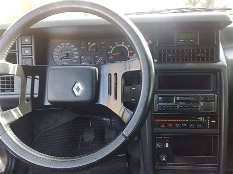 Renault Fuego Interior