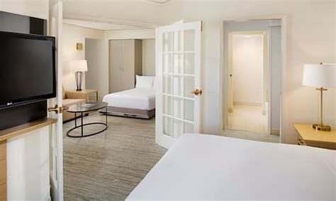 Hilton Atlanta Perimeter Suites Hotel Accommodations