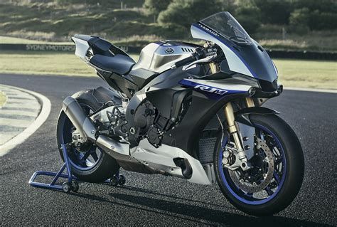 2017 Yamaha YZF-R1M opens for online order in Oct Image 554716