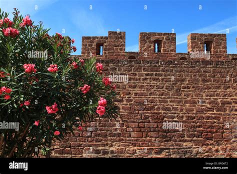 Silves Castle Algarve Portugal Stock Photo - Alamy