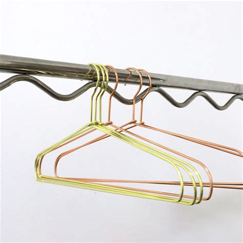 Display hangers for clothing retail store hangers gold wire hangers bulk MP-37 ...