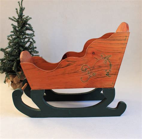 Wooden Sleigh Decoration Ideas