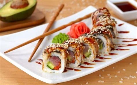 Roll Vs Hand Roll Sushi: What’s The Difference? • BoatBasinCafe