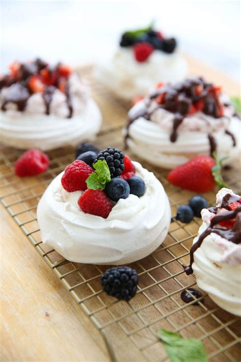 Easy Pavlova Recipe with Berries and Cream | Recipe | Pavlova recipe, Berries recipes, Pavlova ...