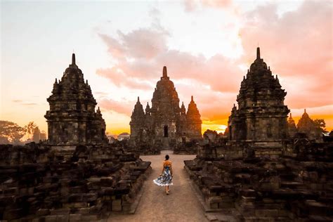 Sunset at Prambanan Temple, Yogyakarta - All you need to know - Daily ...