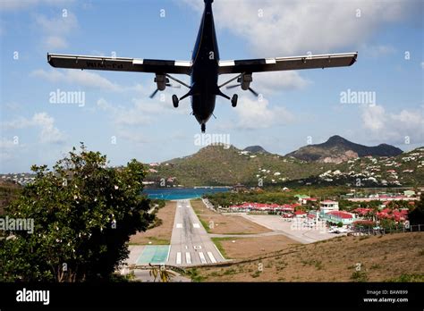 St. Barts Airport Stock Photos & St. Barts Airport Stock Images - Alamy