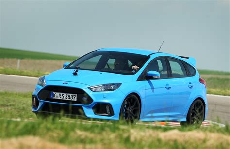 2016 Ford Focus RS Review - autoevolution