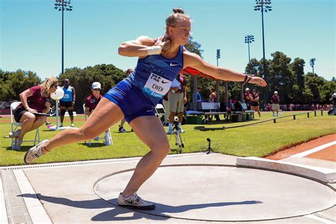 Track and Field 101: A Beginner's Guide to All the Events in the Sport. Nike JP