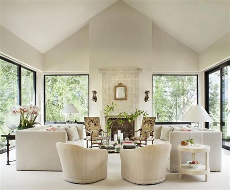 16 All-White Living Rooms with Elegant Flair #HomeDecorLivingRoom ...