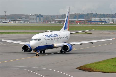 Boeing 737-500, pictures, technical data, history - Barrie Aircraft Museum