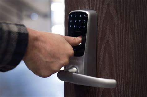 6 Prime Benefits of Upgrading Your House with Smart Door Locks