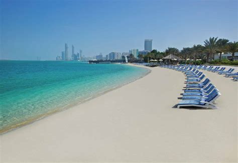 Hilton Abu Dhabi hotel beach awarded Blue Flag - Hotelier Middle East