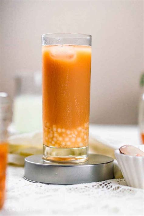 Lychee bubble tea: An easy lychee boba tea recipe - The Flavor Bells