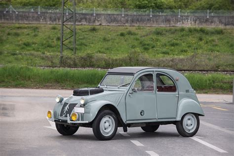 Your handy Citroën 2CV (1948–90) buyer's guide - Hagerty Media Your ...