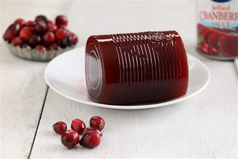 Why I'll Always Prefer Canned Cranberry Sauce Over Homemade Recipes