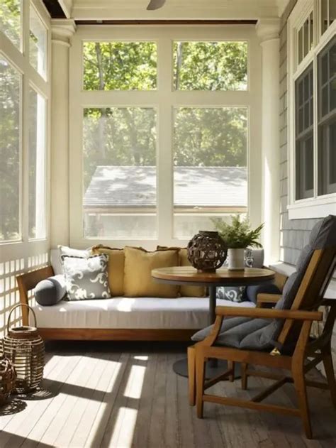 26 Smart And Creative Small Sunroom Décor Ideas - DigsDigs