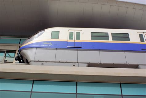 Palm Jumeirah Monorail (Dubai, 2009) | Structurae