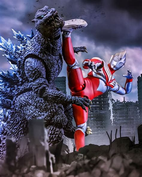 Godzilla vs Ultraman : r/ActionFigures