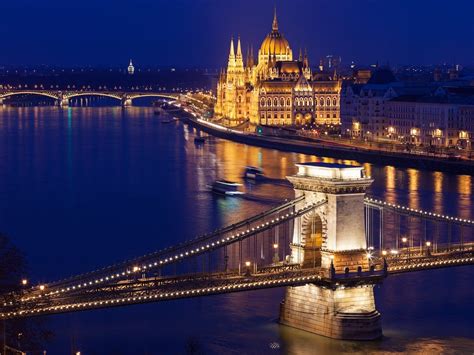 Budapest TukTuk - Budapest by Night