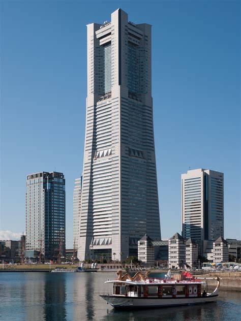 Yokohama Landmark Tower (Yokohama, 1993) | Structurae